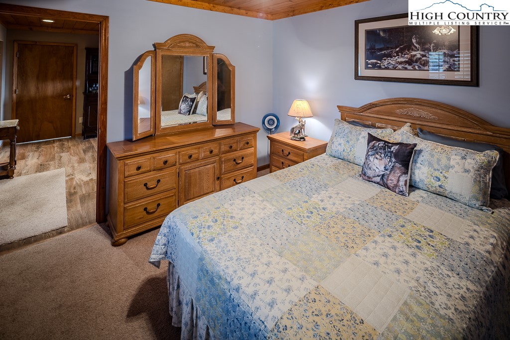 112 North Pinnacle Ridge Road Beech Mountain, NC 28604 - Photo 20 of 37