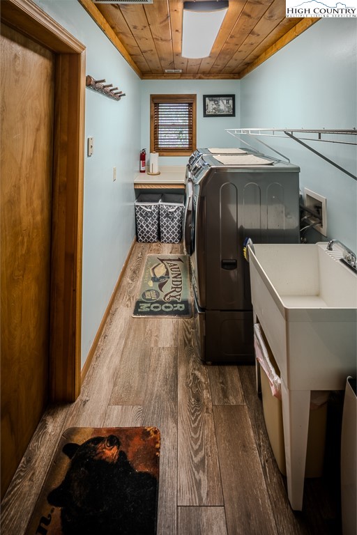 112 North Pinnacle Ridge Road Beech Mountain, NC 28604 - Photo 25 of 37