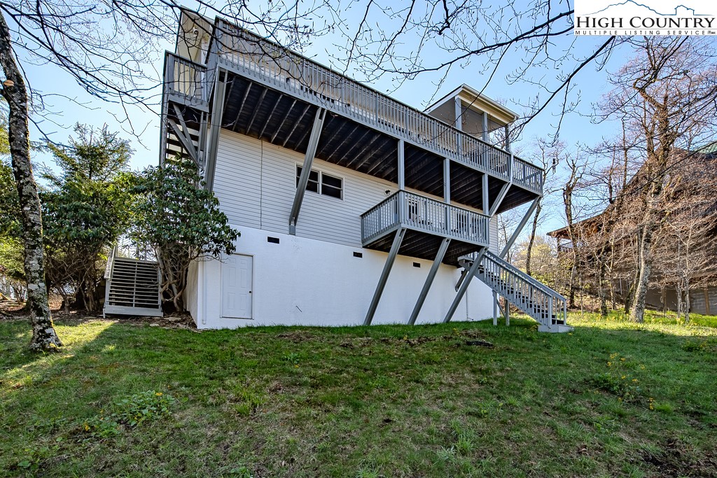 112 North Pinnacle Ridge Road Beech Mountain, NC 28604 - Photo 29 of 37