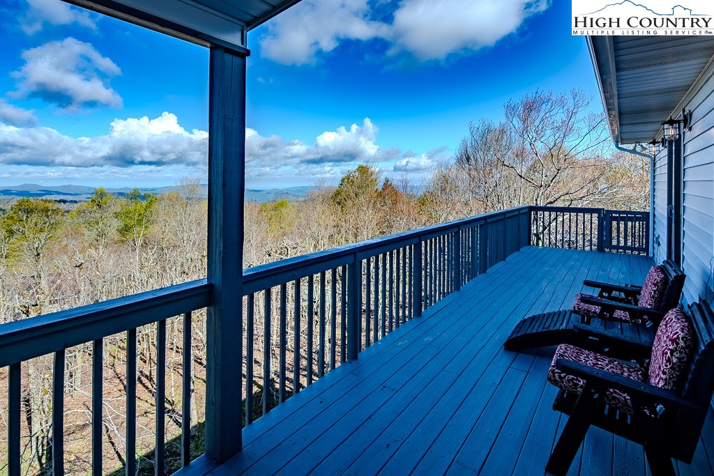 112 North Pinnacle Ridge Road Beech Mountain, NC 28604 - Photo 32 of 37