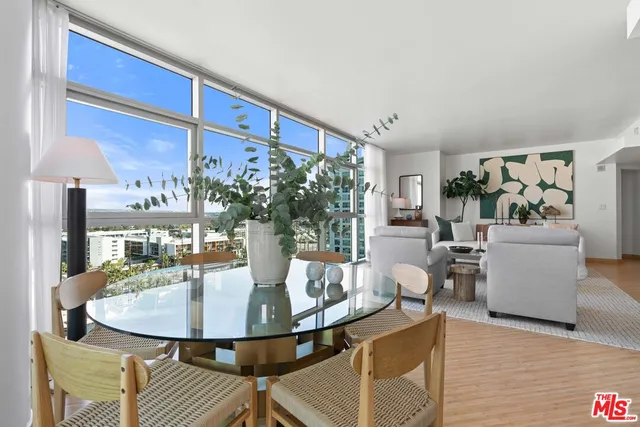 $8,000 | 13700 Marina Pointe Drive, Unit 1423, Marina del Rey, CA 90292