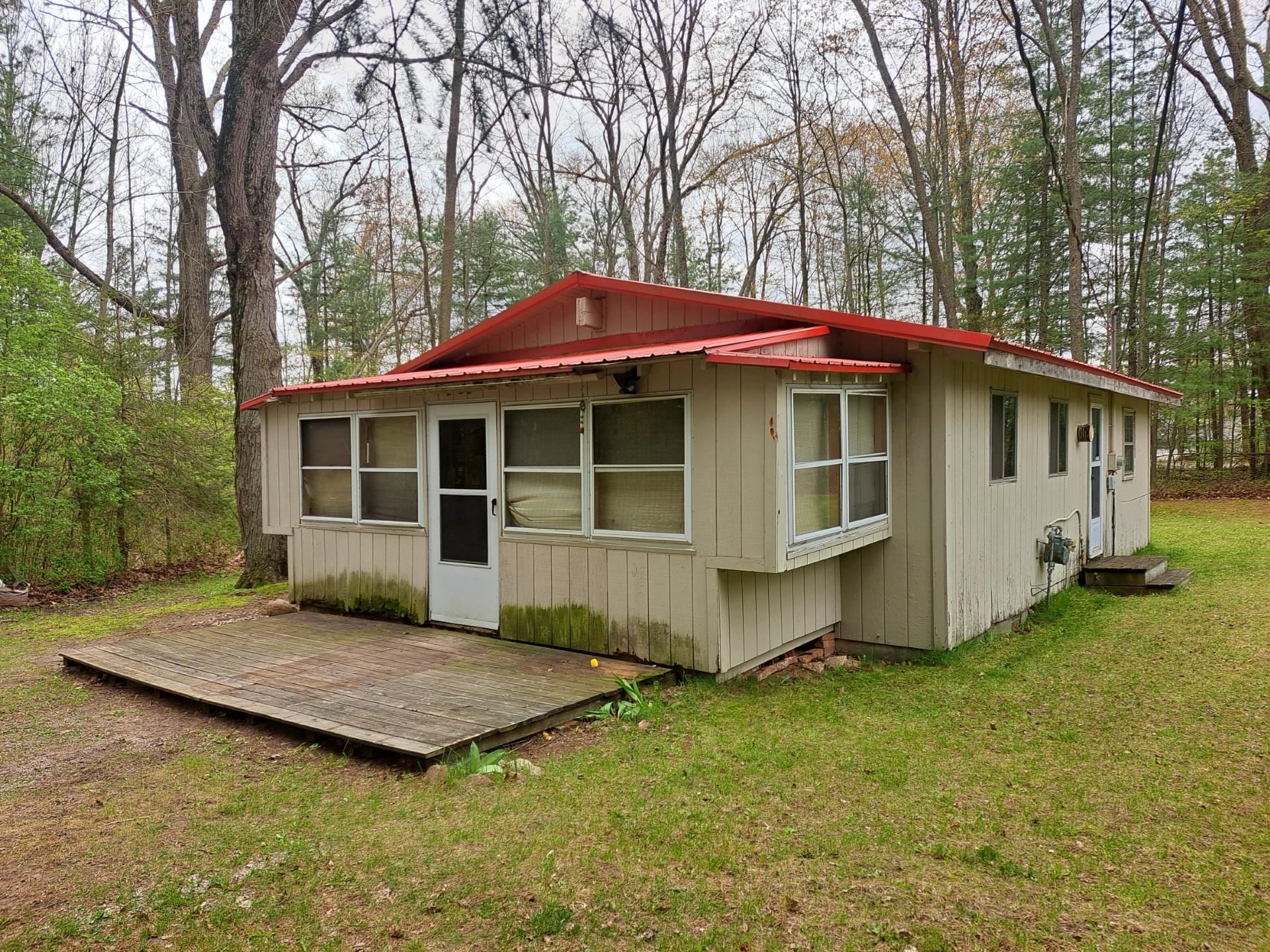 2958 Lone Pine Road Farwell, MI 48622 - Photo 1 of 12