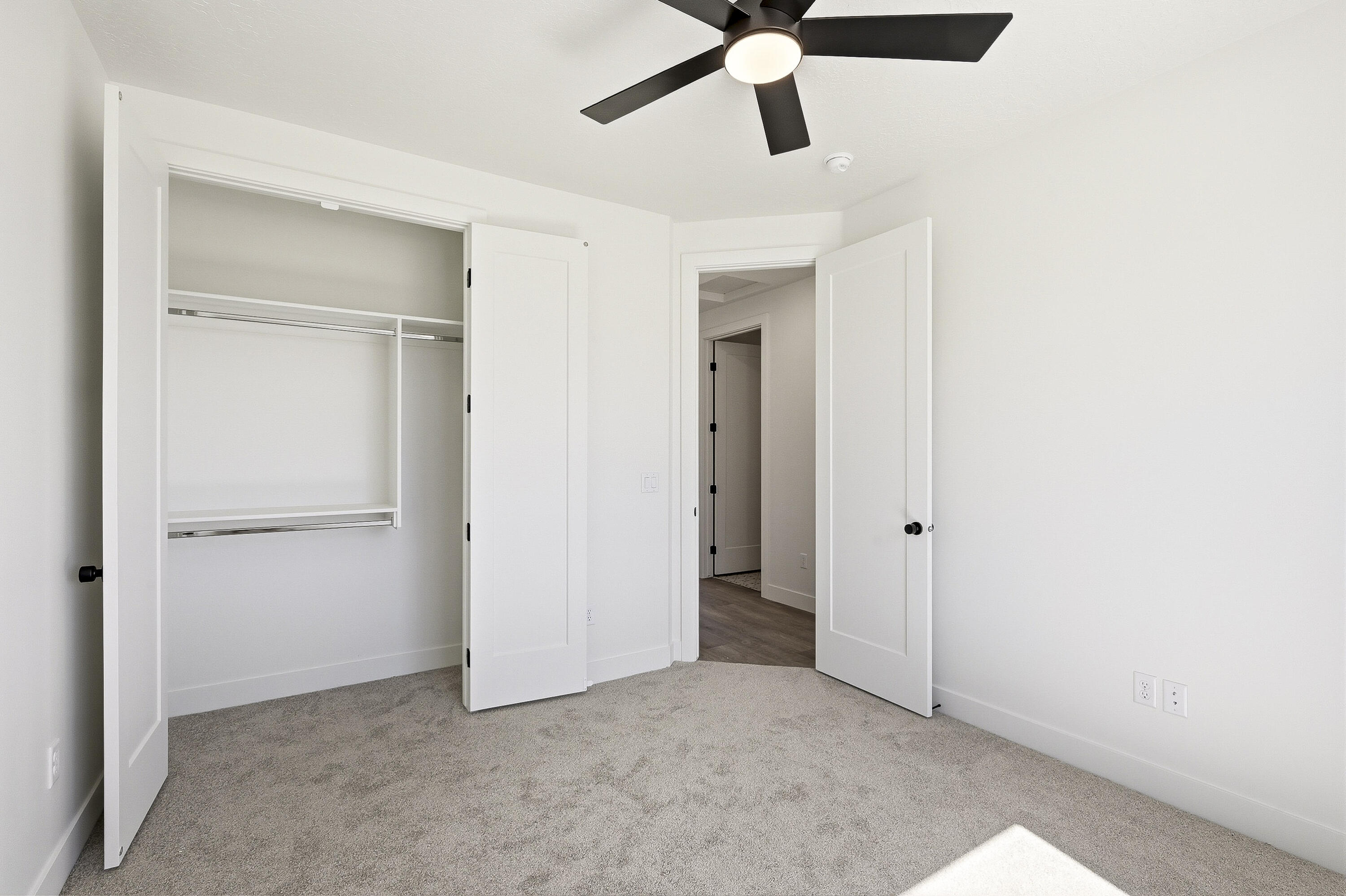 4923 North 10 East Enoch, UT 84721 - Photo 27 of 46 4923 N 10 E-39