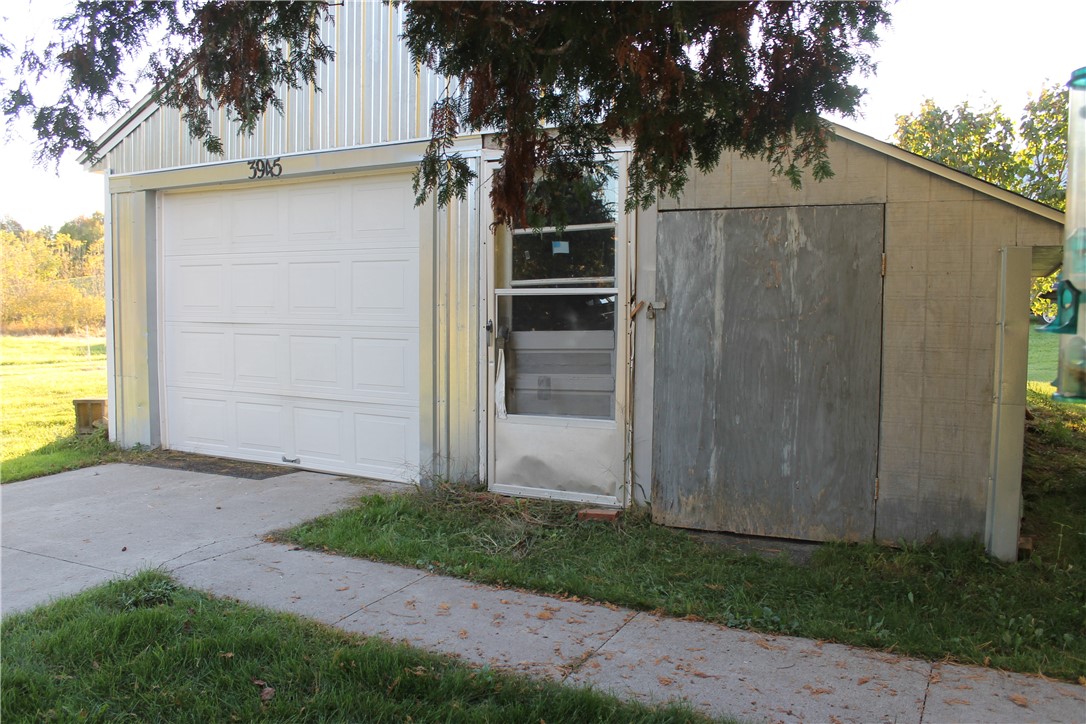 3945 Arcadia Zurich Norris Road Arcadia, NY 14489 - Photo 5 of 23