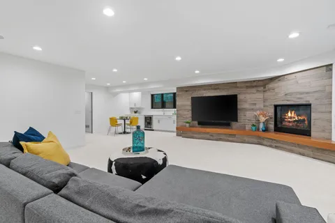 $1,950,000 | 3516 West Fuller Street, Edina, MN 55410