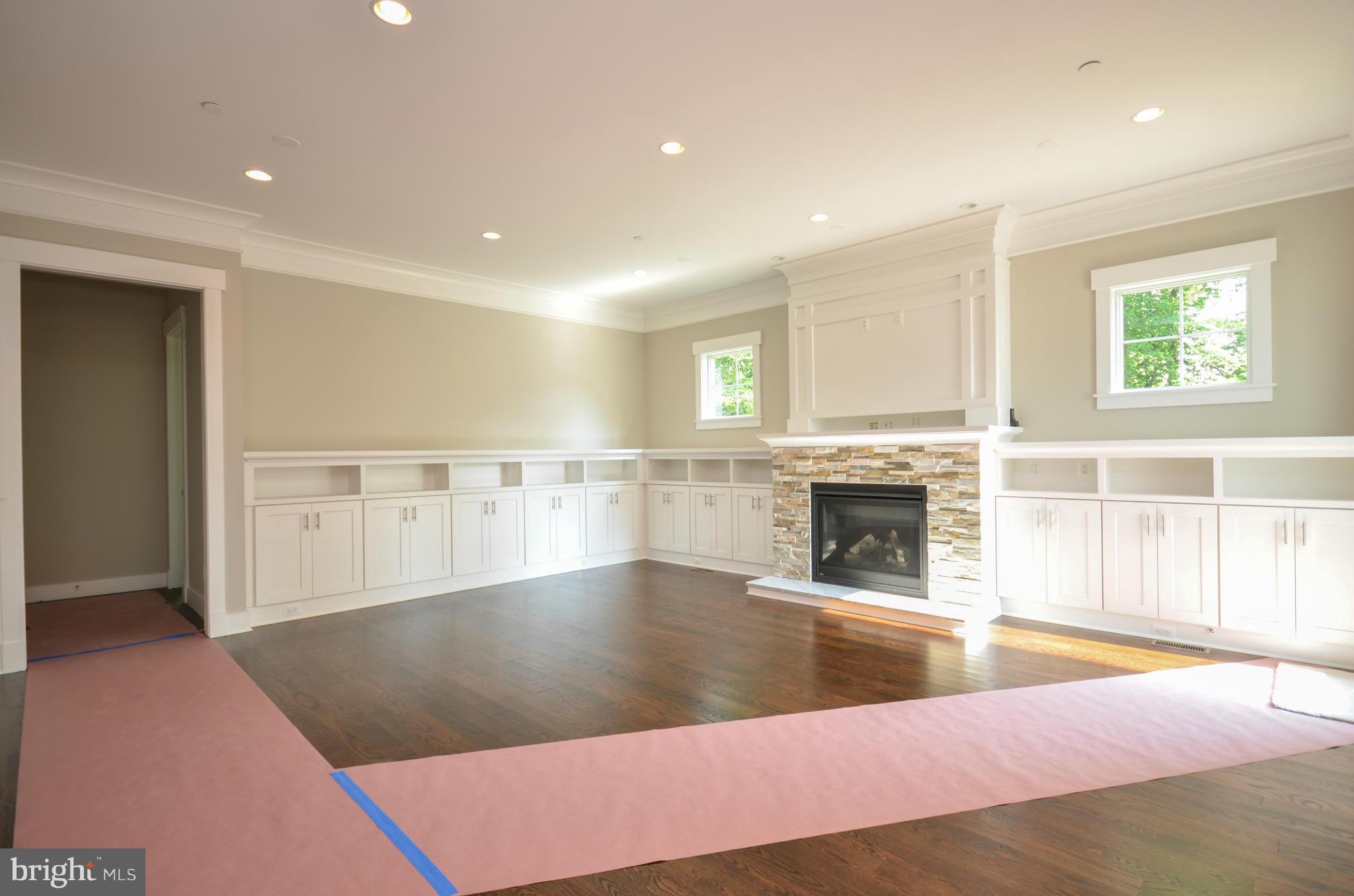 5610 Chesterbrook Road Bethesda, MD 20816 - Photo 8 of 30 Family Room