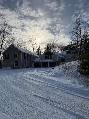 $725,000 | 1686 N Road, Gilead, ME 04217