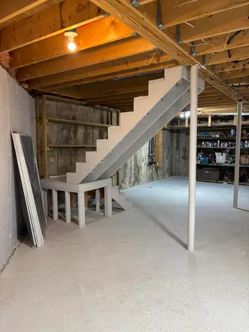 $725,000 | 1686 N Road, Gilead, ME 04217