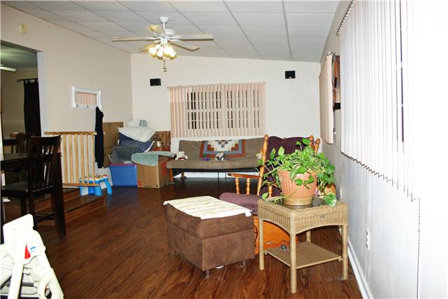 3848 Shiloh Canaan Road Palmyra, TN 37142 - Photo 14 of 19 HUGE Family Room