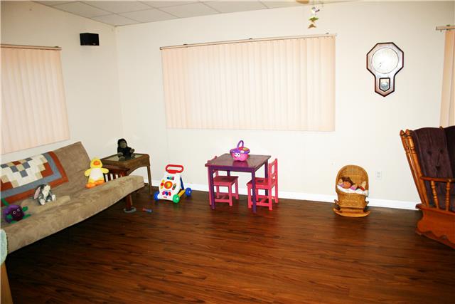 3848 Shiloh Canaan Road Palmyra, TN 37142 - Photo 15 of 19 Another View of Family Room