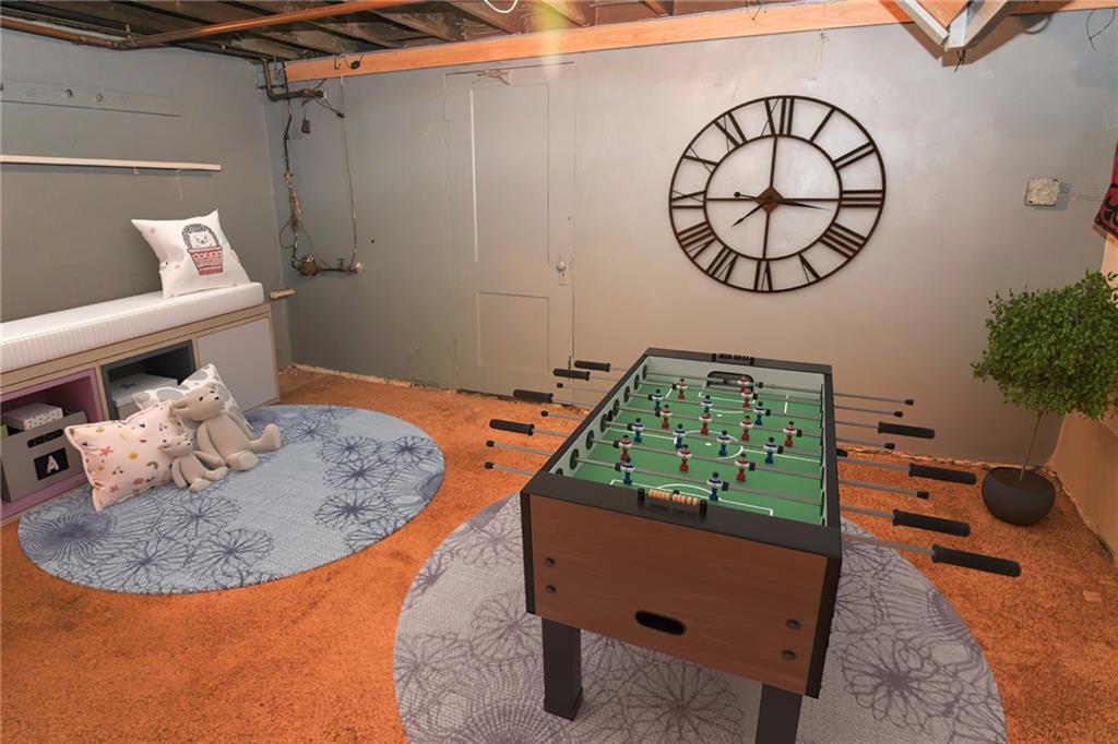 1443 State Avenue Coraopolis, PA 15108 - Photo 14 of 20 a view of a livingroom with furniture