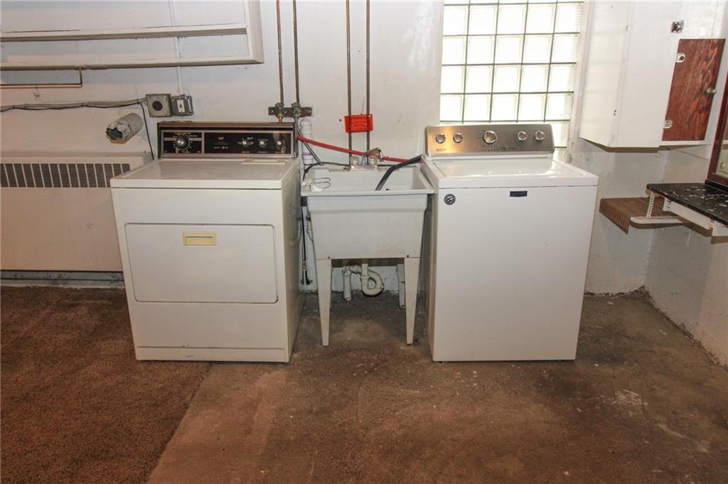 1443 State Avenue Coraopolis, PA 15108 - Photo 15 of 20 a utility room with dryer and washer