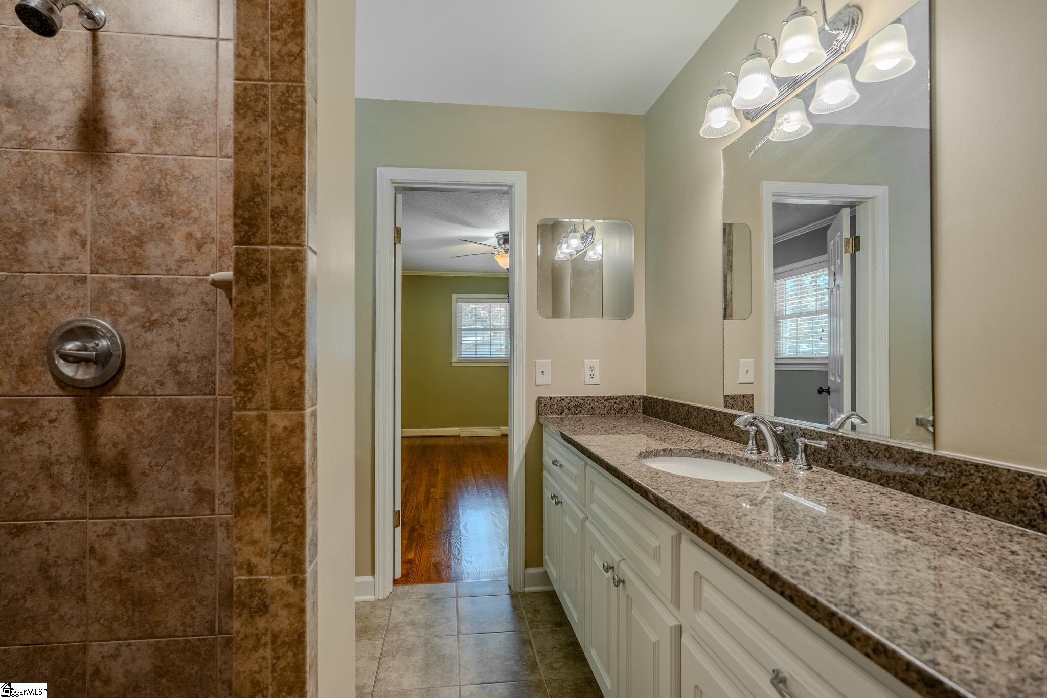 214 Spring Drive Easley, SC 29642 - Photo 27 of 40