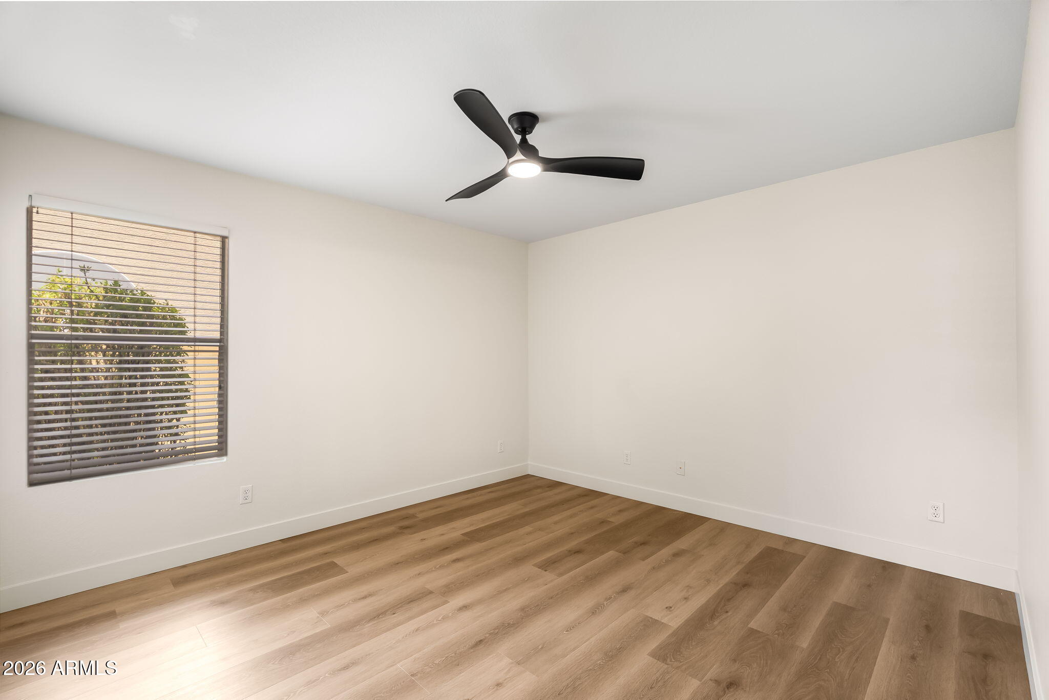 4389 East St John Road Phoenix, AZ 85032 - Photo 14 of 39 16-web-or-mls-4389-e-st-john-rd