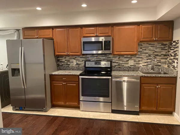 $2,100 | 1216 Savannah Place Southeast, Washington, DC 20032