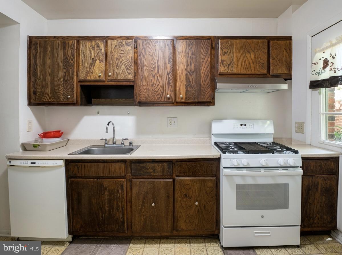 16 Slavin Court, Unit 4H Nottingham, MD 21236 - Photo 5 of 15
