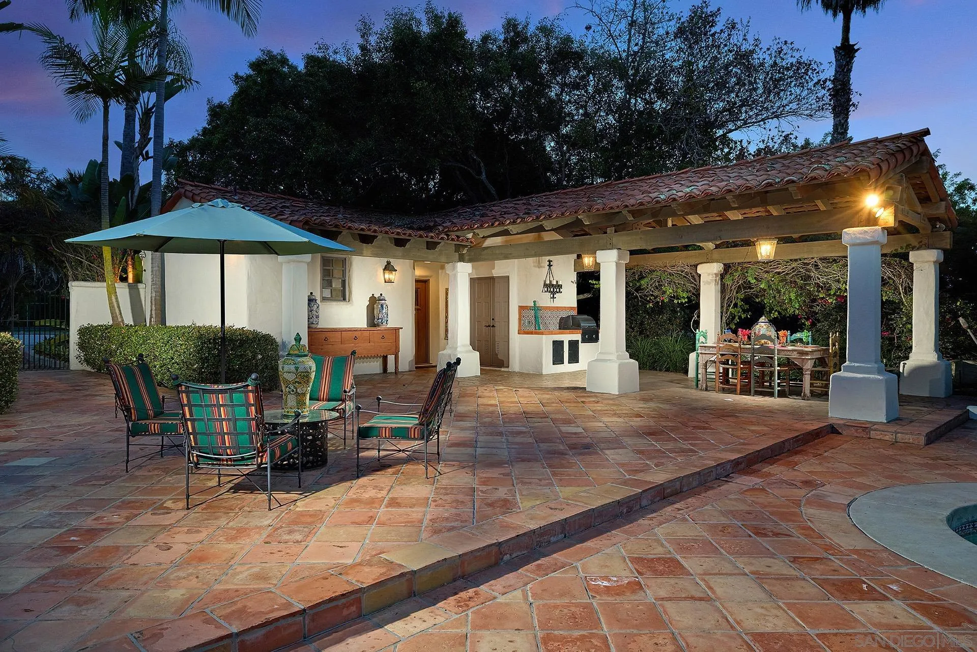 6525 Lago Lindo Rancho Santa Fe, CA 92067 - Photo 7 of 47 750 sf Pool cabana with full bath and steam room