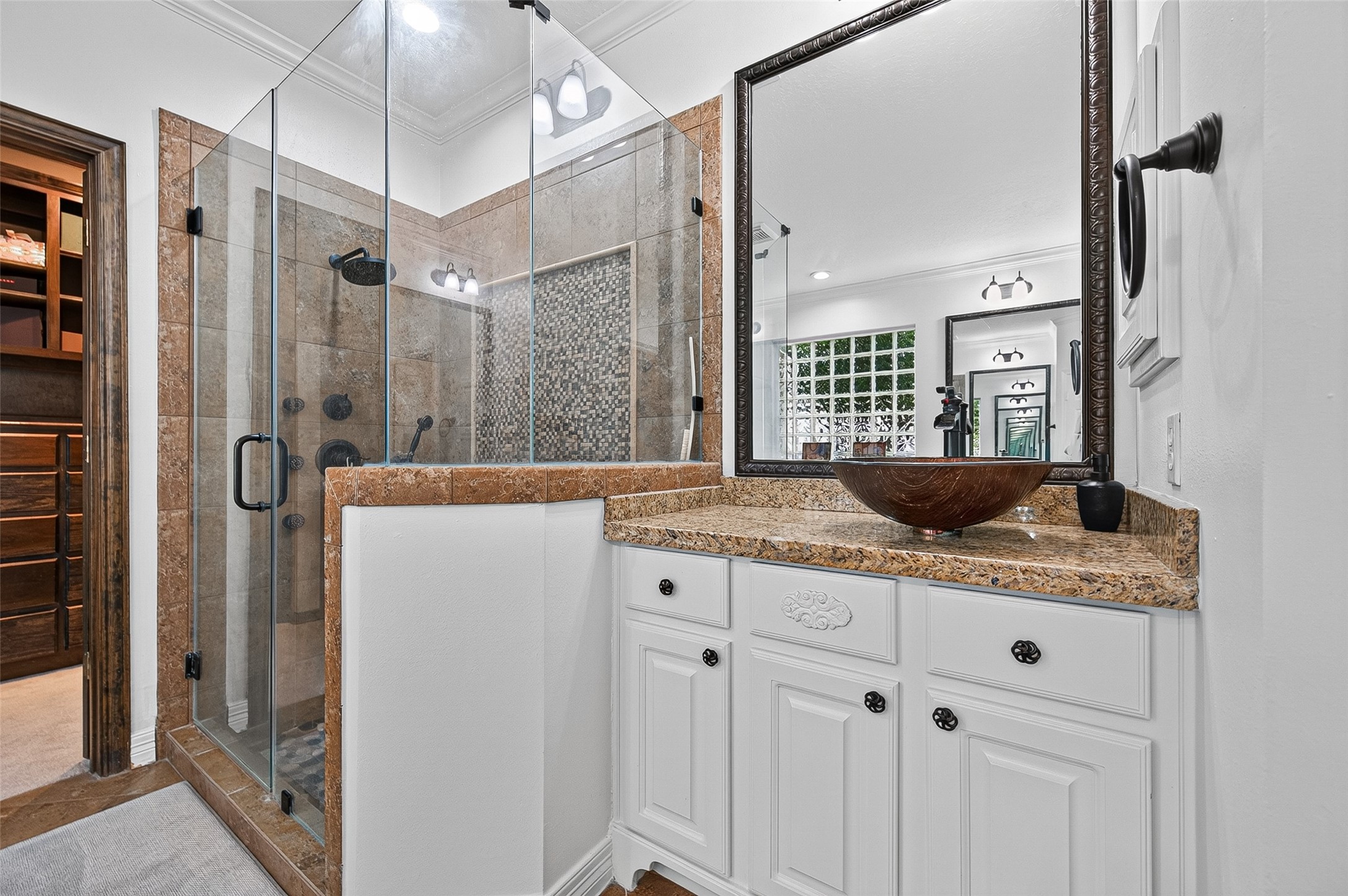 11822 Rue Beaujon Court Tomball, TX 77377 - Photo 28 of 50 The shower is separate from the tub and generously sized.