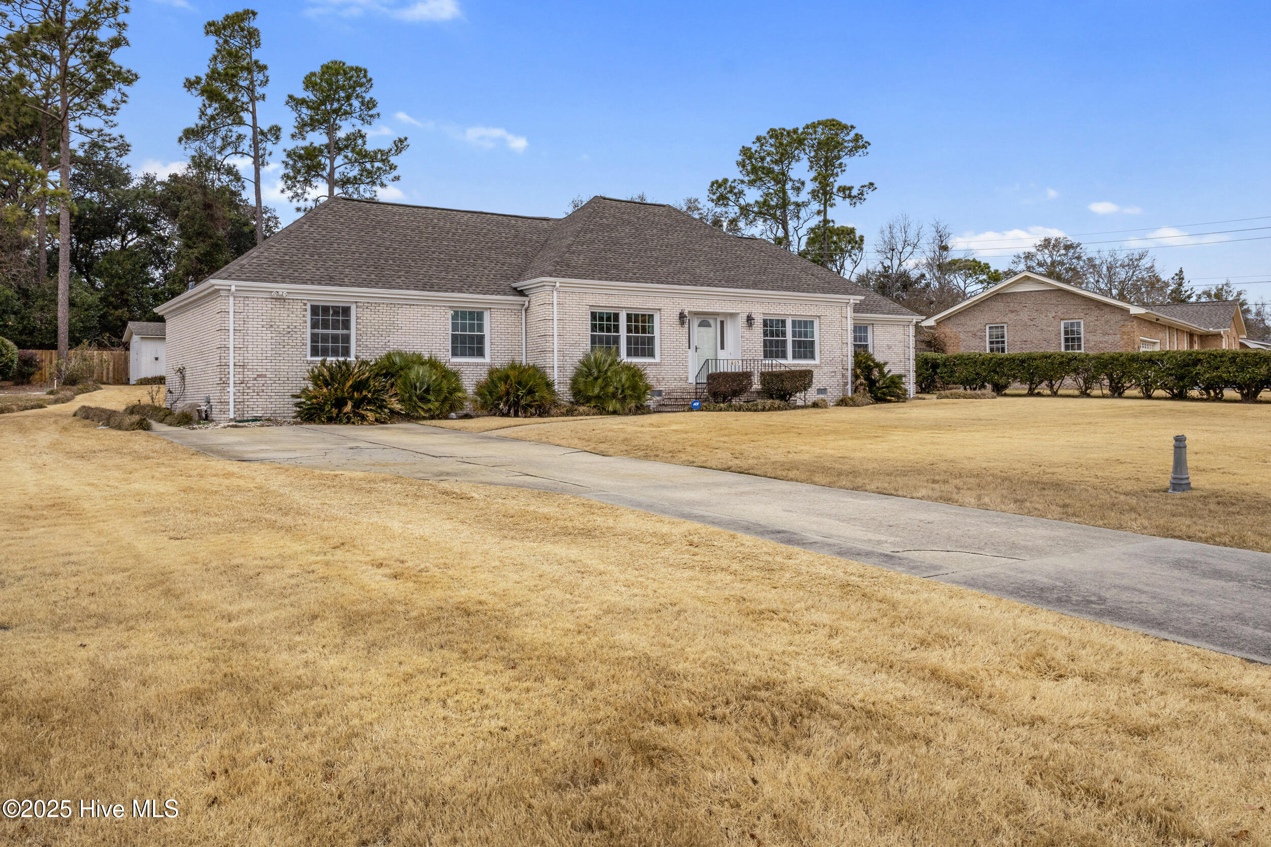 605 Windemere Road Wilmington, NC 28405 - Photo 2 of 32 605 Windemere Road (2)