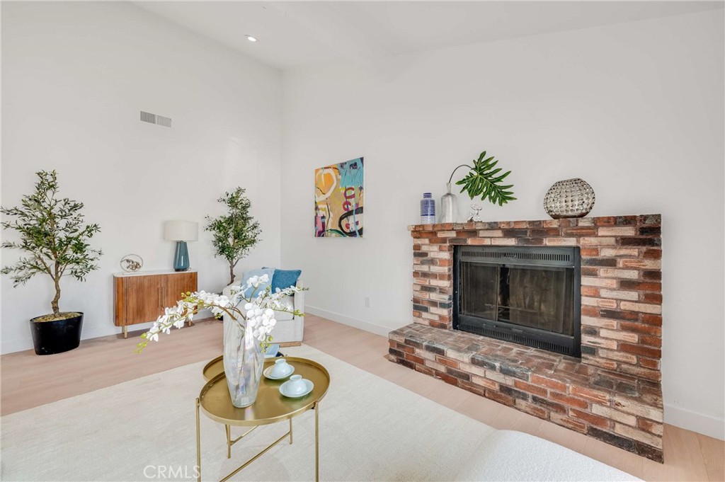 6425 Stover Avenue Riverside, CA 92505 - Photo 5 of 30