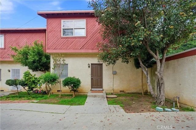 $639,000 | 746 Garfield Avenue, Unit 2, Pasadena, CA 91104