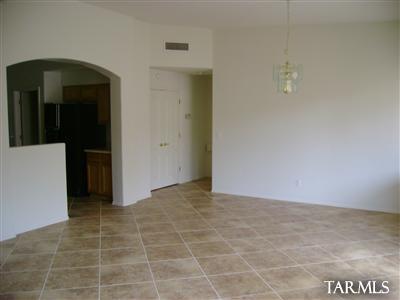 374 West Windowmaker Road Tucson, AZ 85737 - Photo 4 of 6