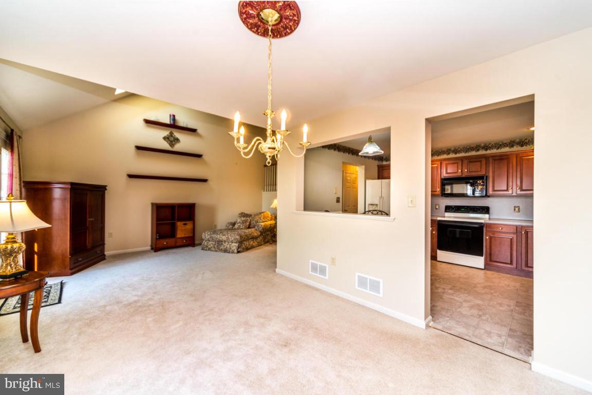 27 Spring Street Mountville, PA 17554 - Photo 8 of 27 Gallery Image 8
