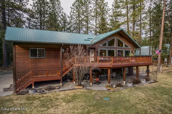 $890,000 | 493 Rim Drive, Moyie Springs, ID 83845