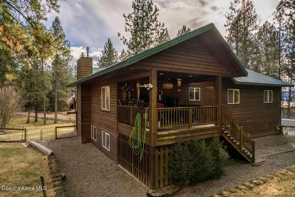 $890,000 | 493 Rim Drive, Moyie Springs, ID 83845
