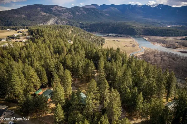 $890,000 | 493 Rim Drive, Moyie Springs, ID 83845