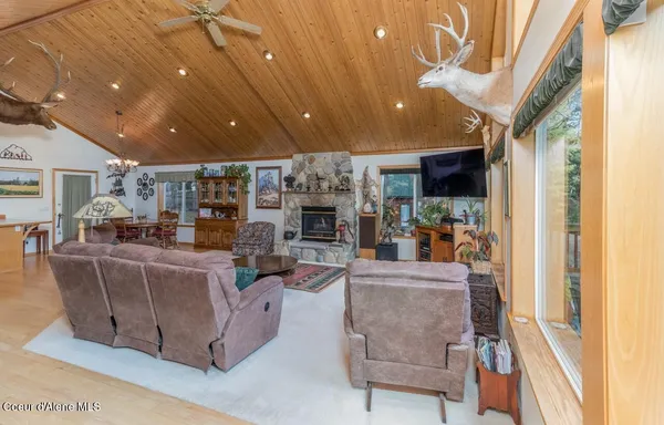 $890,000 | 493 Rim Drive, Moyie Springs, ID 83845