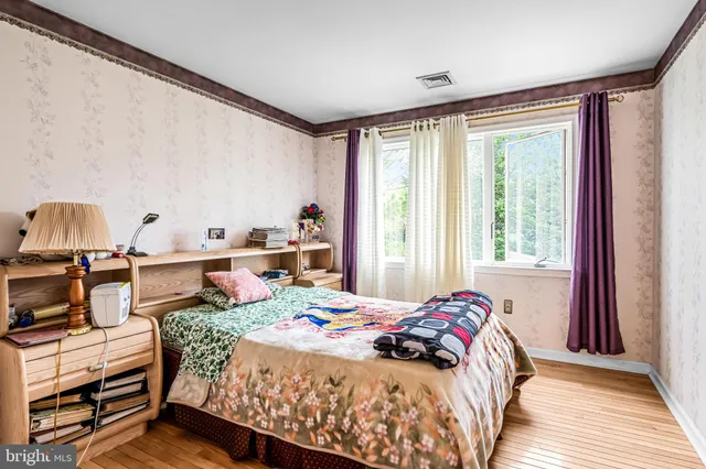 $899,000 | 20 Edelweiss Court, Voorhees, NJ 08043