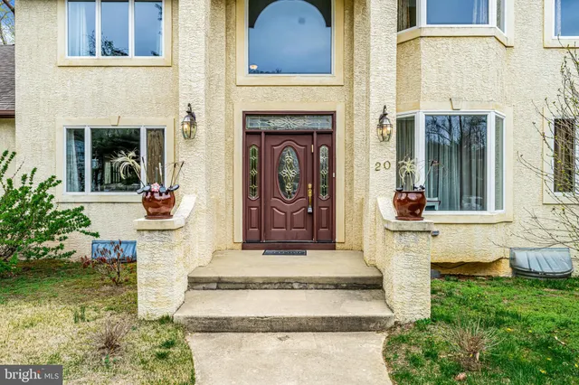 $899,000 | 20 Edelweiss Court, Voorhees, NJ 08043