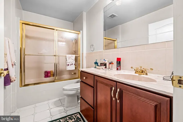 $899,000 | 20 Edelweiss Court, Voorhees, NJ 08043