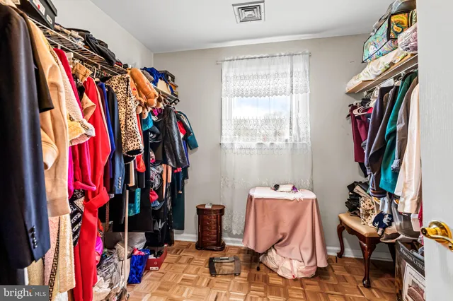 $899,000 | 20 Edelweiss Court, Voorhees, NJ 08043