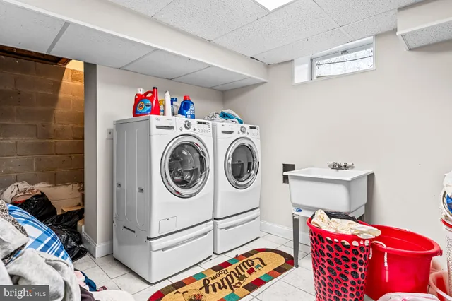 $899,000 | 20 Edelweiss Court, Voorhees, NJ 08043