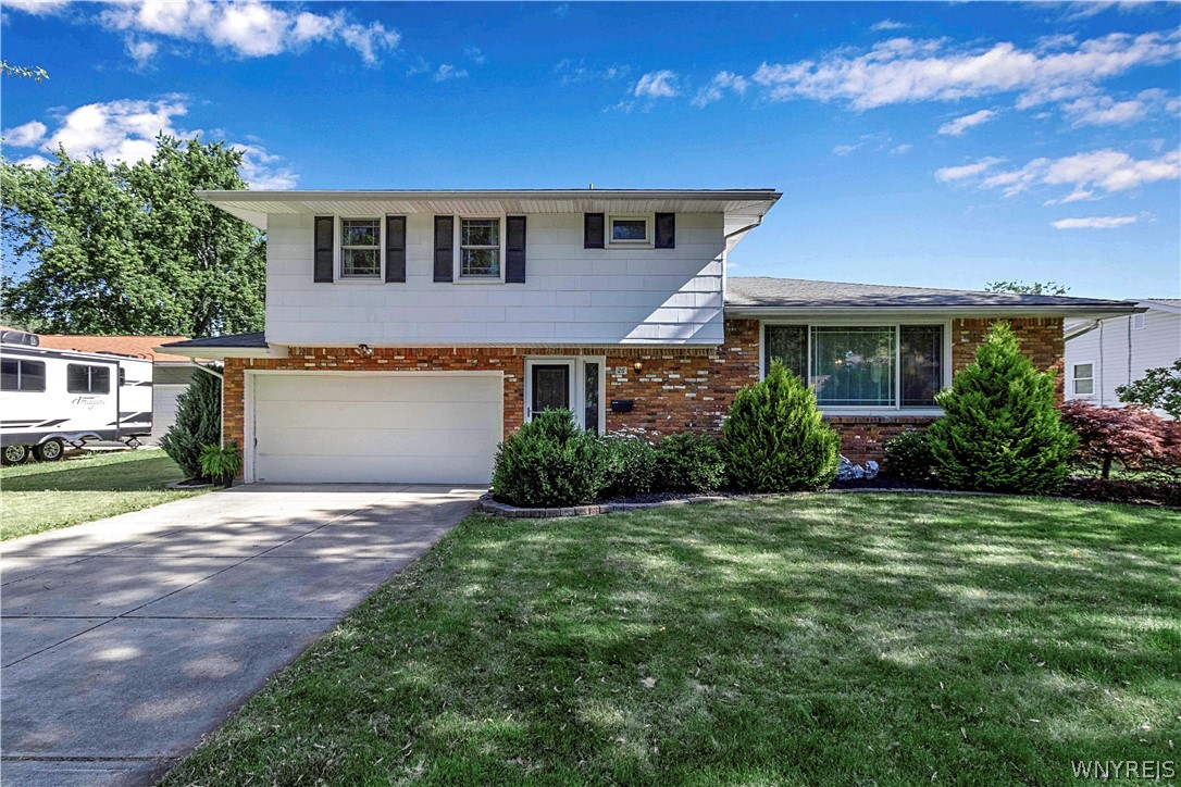 26 Labelle Terrace, Amherst, NY 14228 Compass