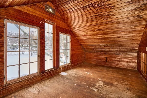 a view of an entryway with a door