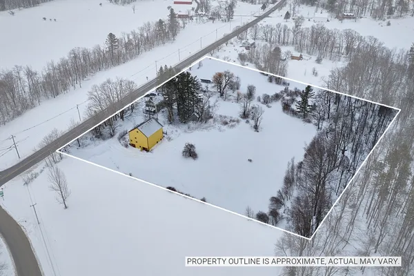 $465,000 | 40 Suburban Drive, Ashfield, MA 01330