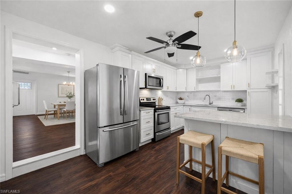 715 10th Street North Naples, FL 34102 - Photo 4 of 15 Virtually enhanced images