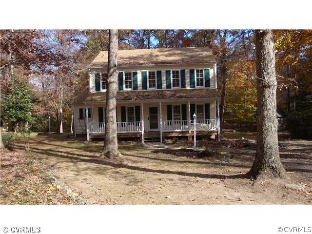 10319 North Donegal Road Chesterfield, VA 23832 - Photo 1 of 9 a house view with street next to a road