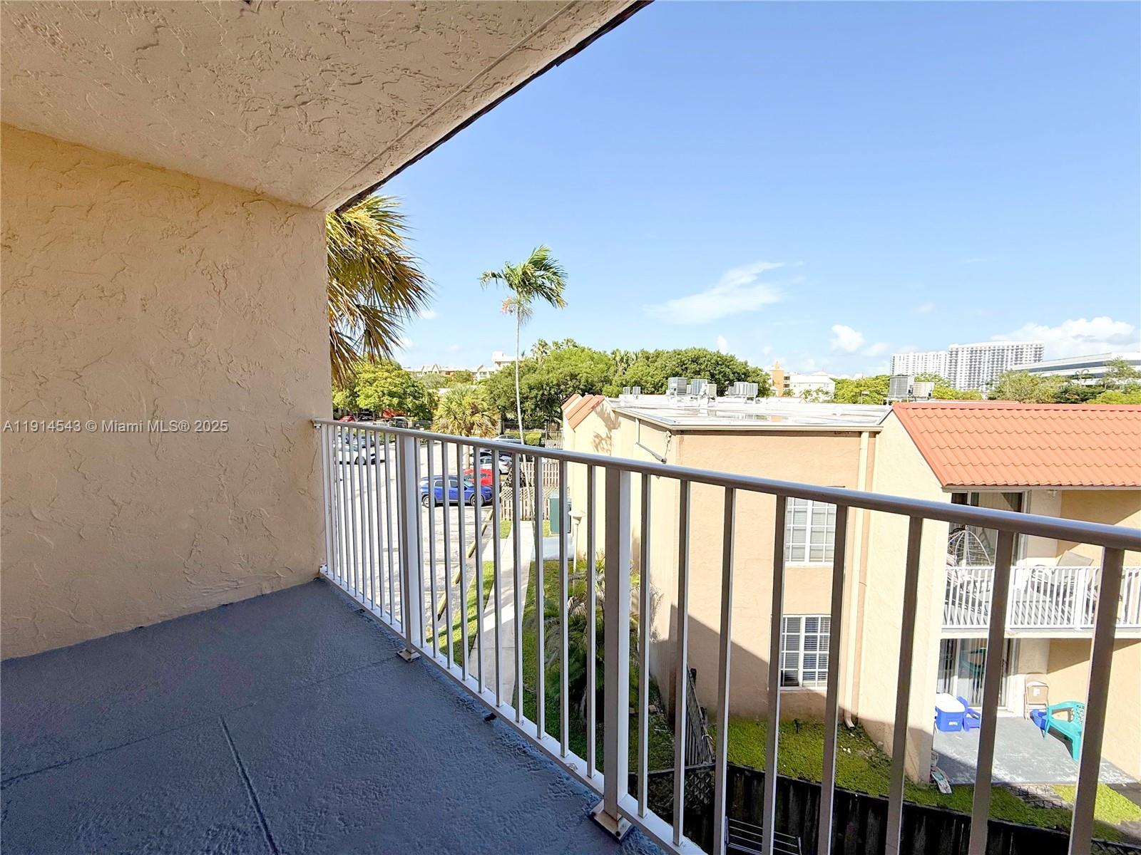 5231 Geneva Court, Unit 307 Doral, FL 33166 - Photo 20 of 26
