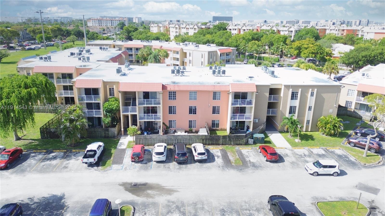 5231 Geneva Court, Unit 307 Doral, FL 33166 - Photo 25 of 26