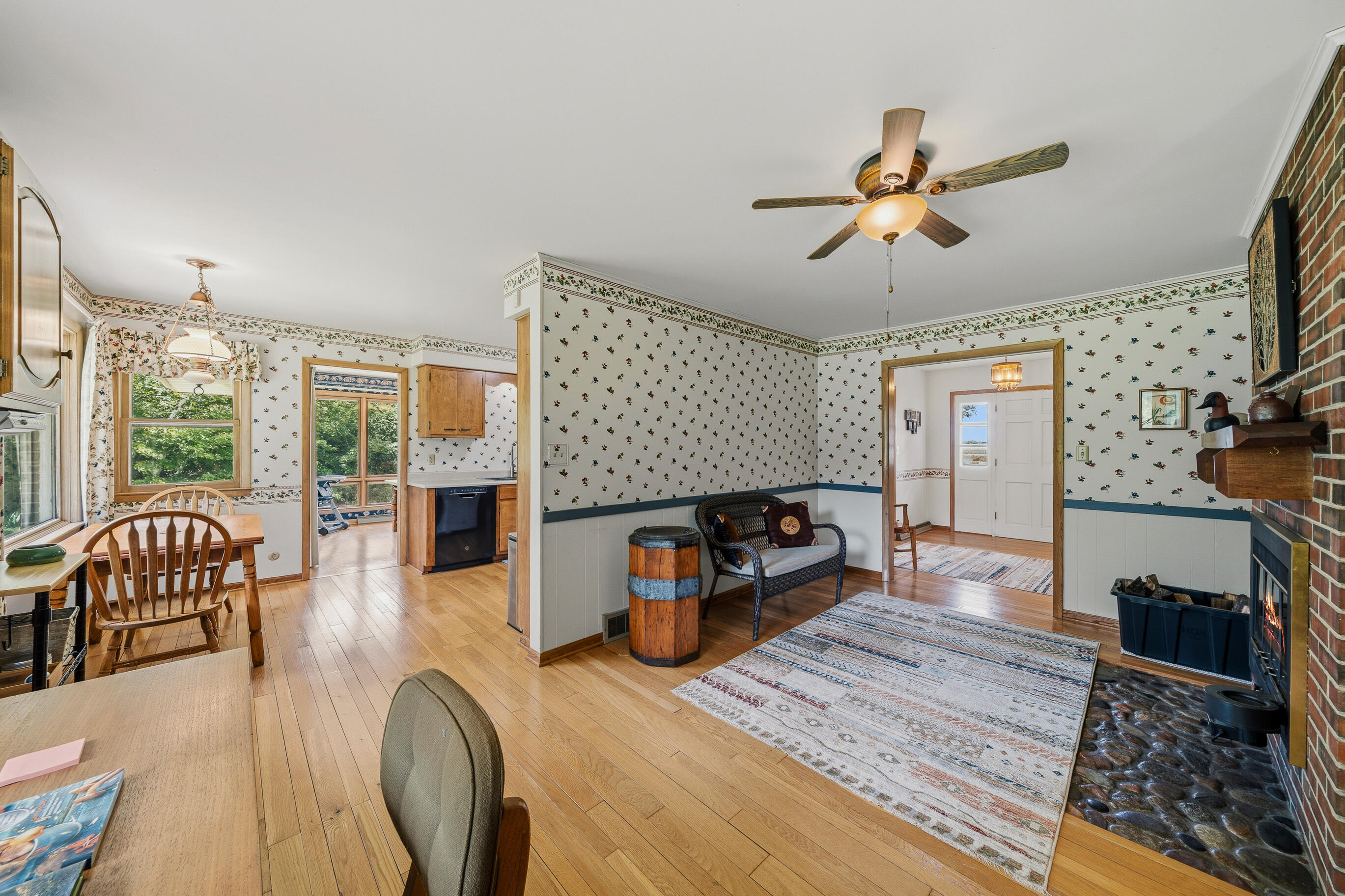 5281 Spring Valley Road Lyons, WI 53105 - Photo 52 of 82 5281 Spring Valley Rd-59