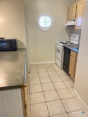 $1,795 | 221 Old Pond Lane, Unit 221, Norwich, CT 06360