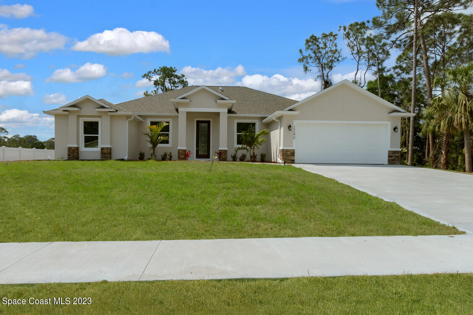 155 Decordre Road Southeast Palm Bay, FL 32909 - Photo 1 of 12 Exterior Front The Batavia