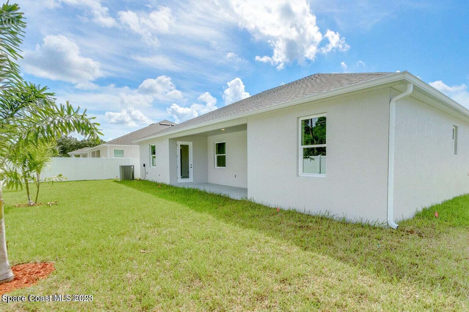 155 Decordre Road Southeast Palm Bay, FL 32909 - Photo 9 of 12 Back Exterior