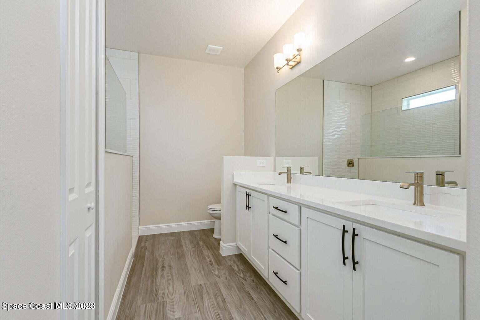 155 Decordre Road Southeast Palm Bay, FL 32909 - Photo 6 of 12 Master Bathroom