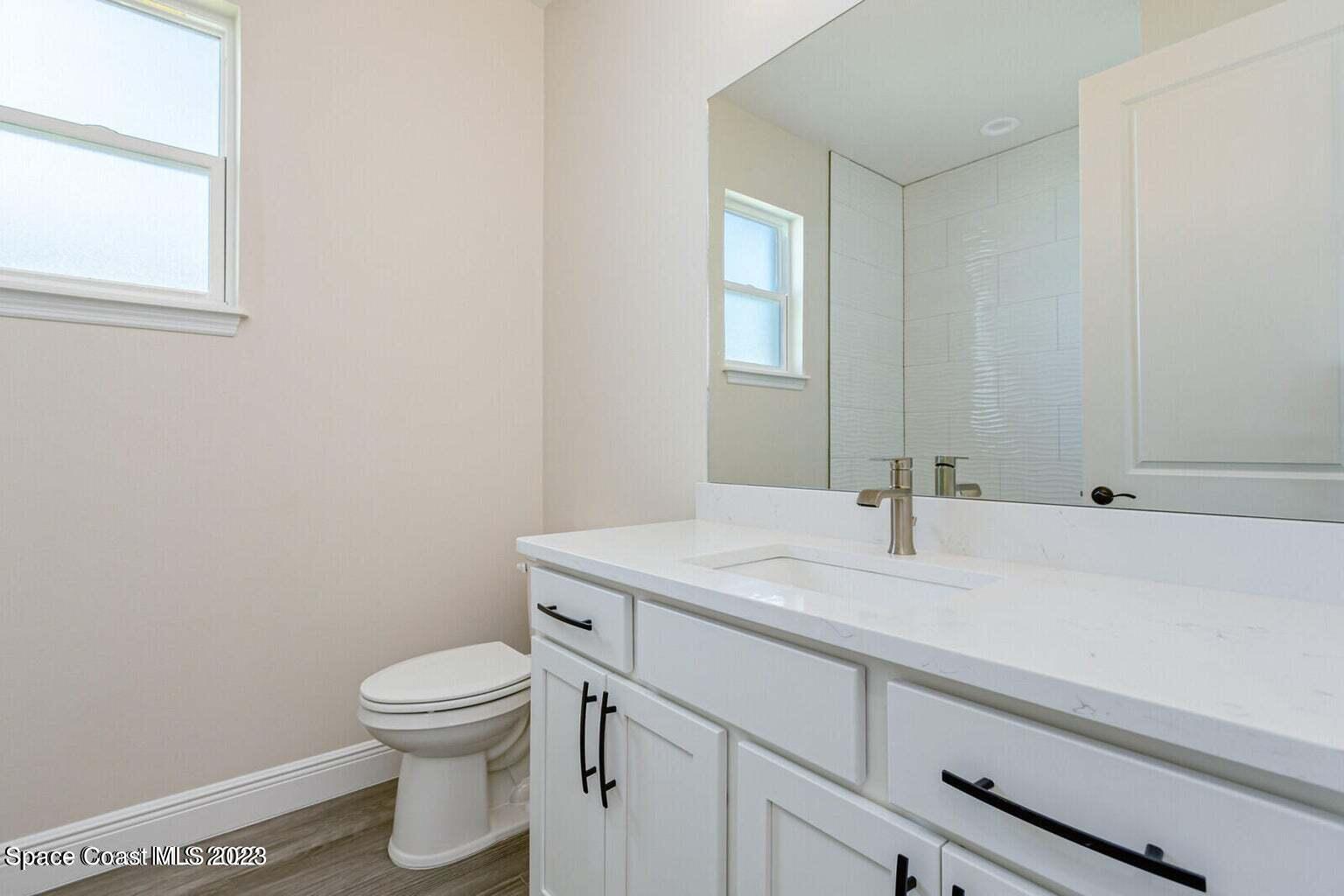 155 Decordre Road Southeast Palm Bay, FL 32909 - Photo 7 of 12 Bathroom 2