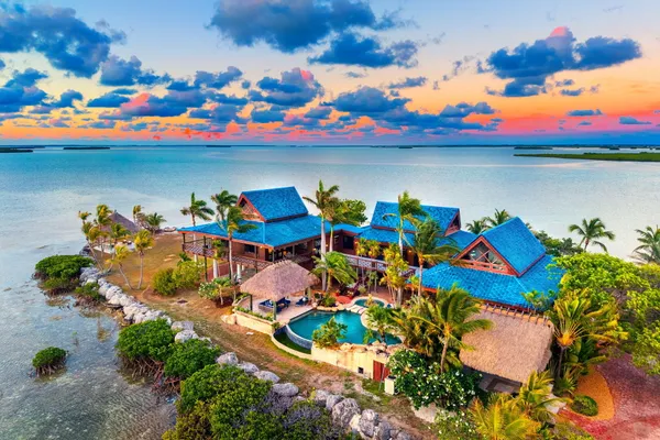 $9,999,000 | 87 Cannon Royal Drive, Shark Key, FL 33040